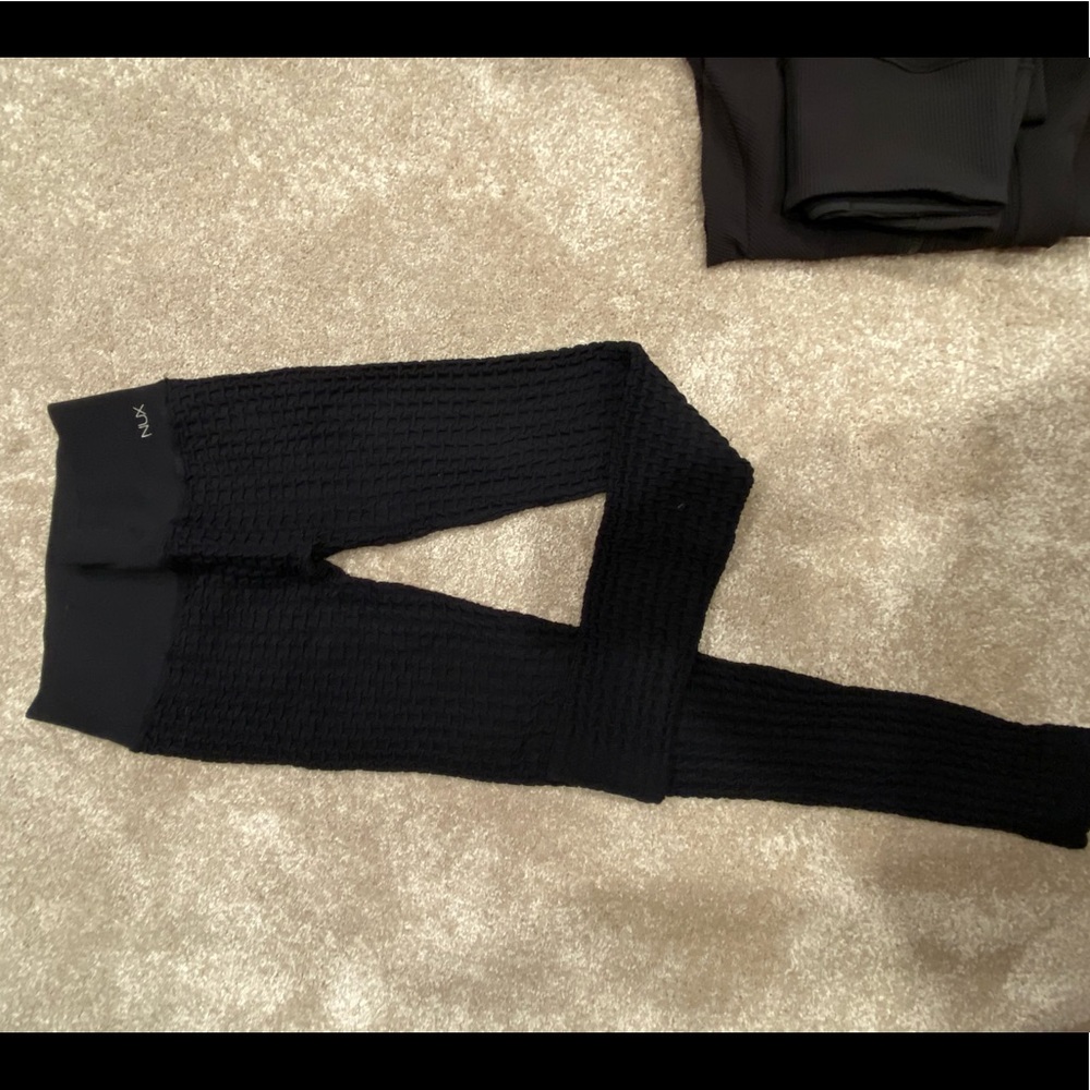 NUX leggings